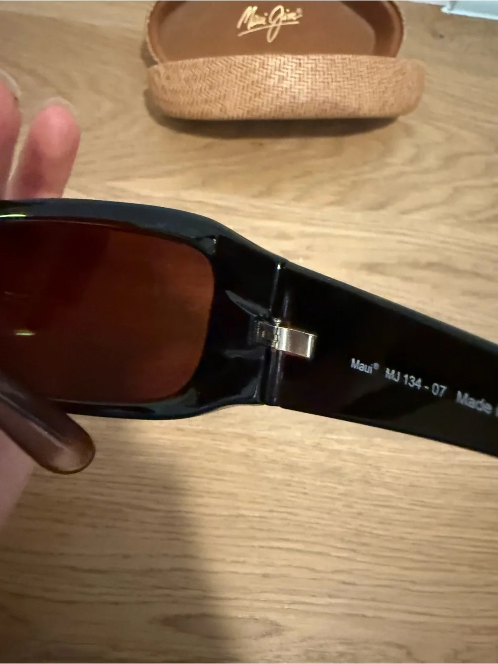 Maui Jim Brown Tortoise Polarized Sunglasses with Blue-Gray Lenses